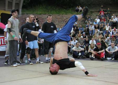 BREAK-DANCE